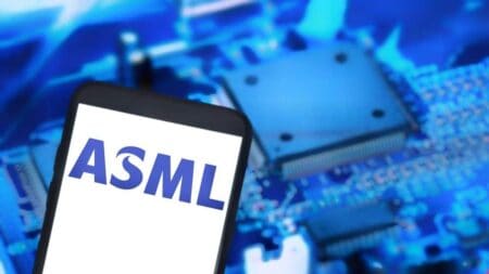 Dreigende massaclaim tegen ASML na ‘misleiding’